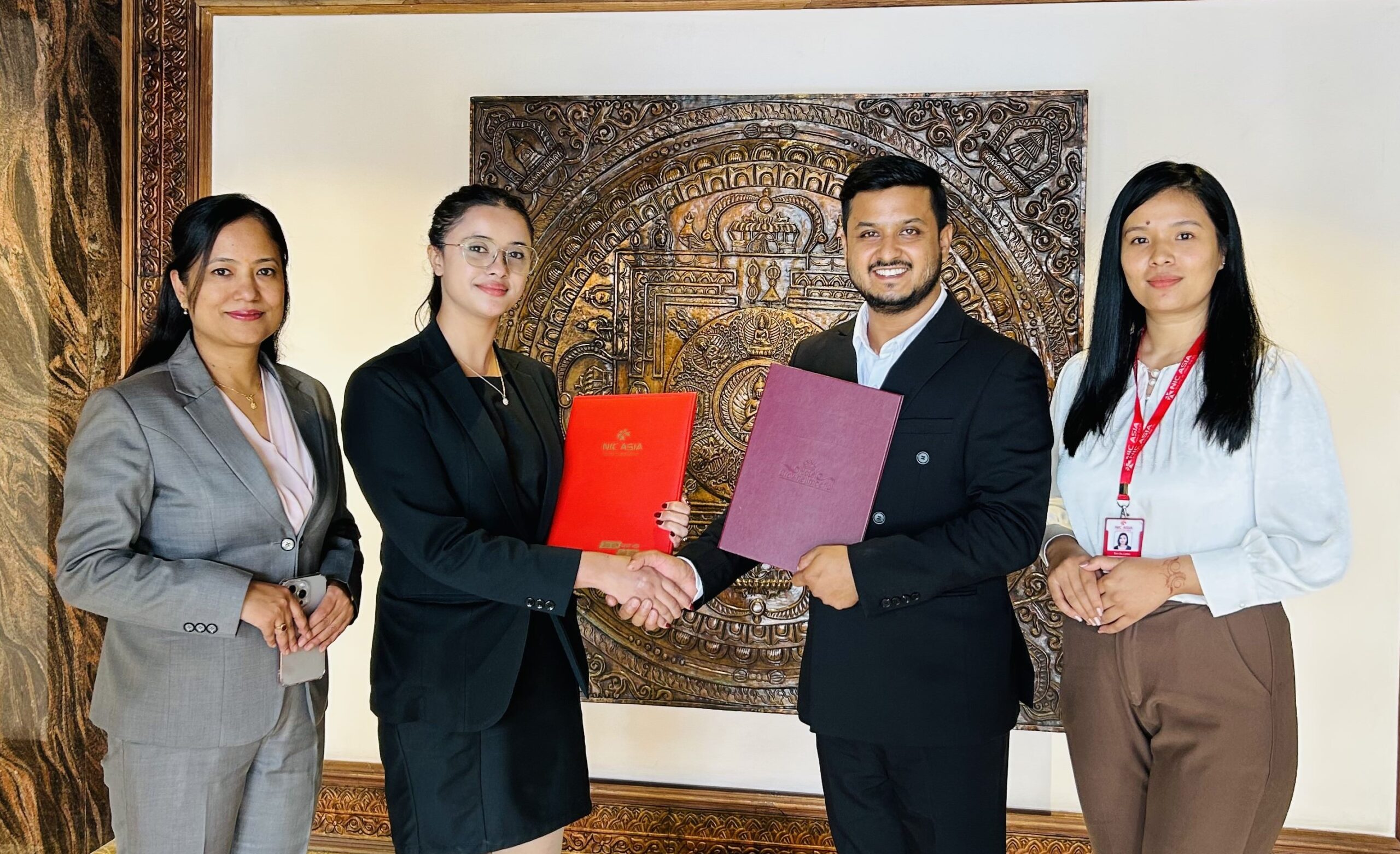 एनआईसी एशिया बैंकका ग्राहकलाई  होटल क्राउन इम्पेरियलमा १५ प्रतिशत छुट सुविधा उपलब्ध