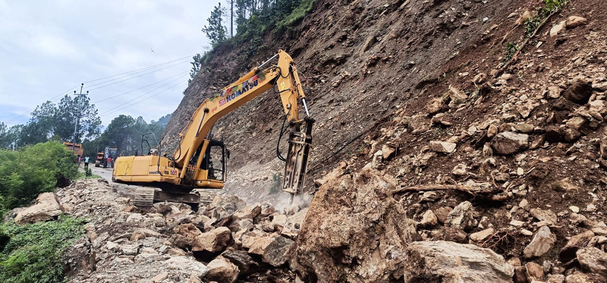 छिसवाङमा मार्ग खुलेको १५ वर्षपछि सडक स्तरोन्नति, दुई करोड पाँच लाखमा ठेक्का सम्झौता