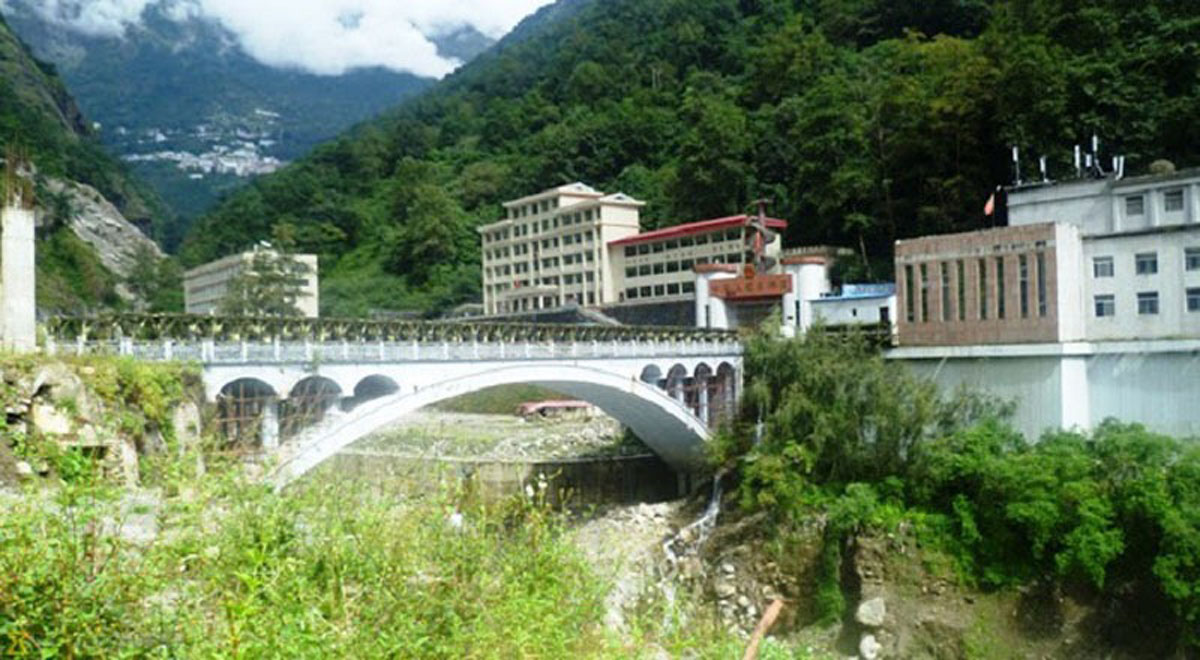 खासा क्षेत्रमा भीषण आगलागी, तातोपानी नाका बन्द