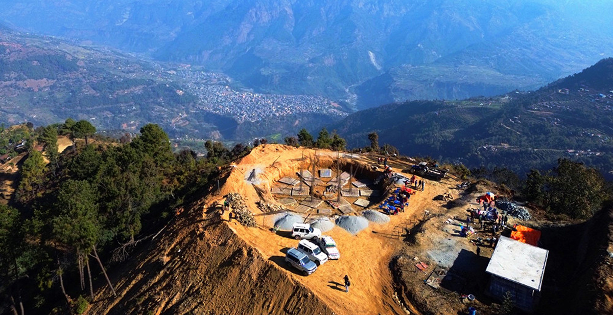 बागलुङस्थित ‘ब्लू हिल’मा पर्यटकीय पूर्वाधार निर्माण गरिँदै