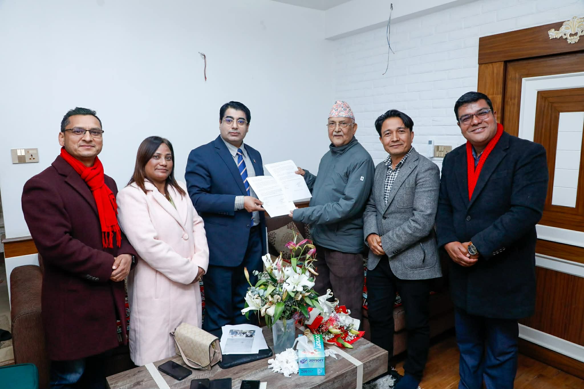 नेकपा एमाले र नेपाल परिवार दलबीच चारबुँदे सहमतिमा हस्ताक्षर