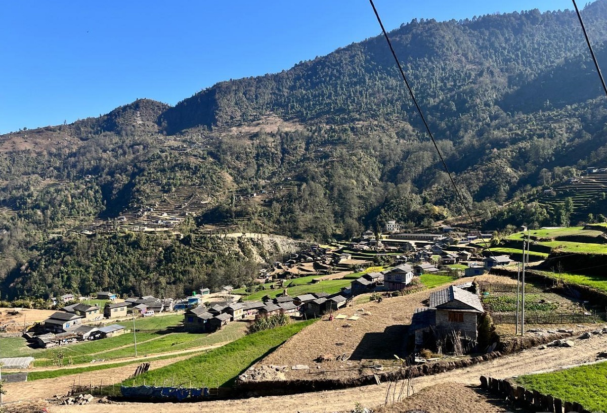म्याग्दी र बागलुङ जोड्ने रुम-ताराखोला सडक स्तरोन्नति सुरु