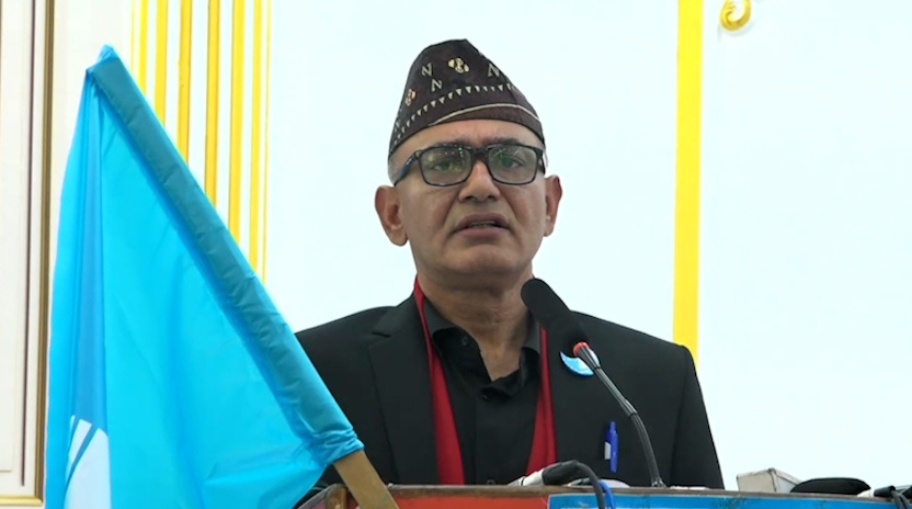 काठमाडौं क्षेत्र नं. ३ का रास्वपा उम्मेद्वार राजु पाण्डे मतदाताका समस्या बुझ्दै  घरदैलोमा