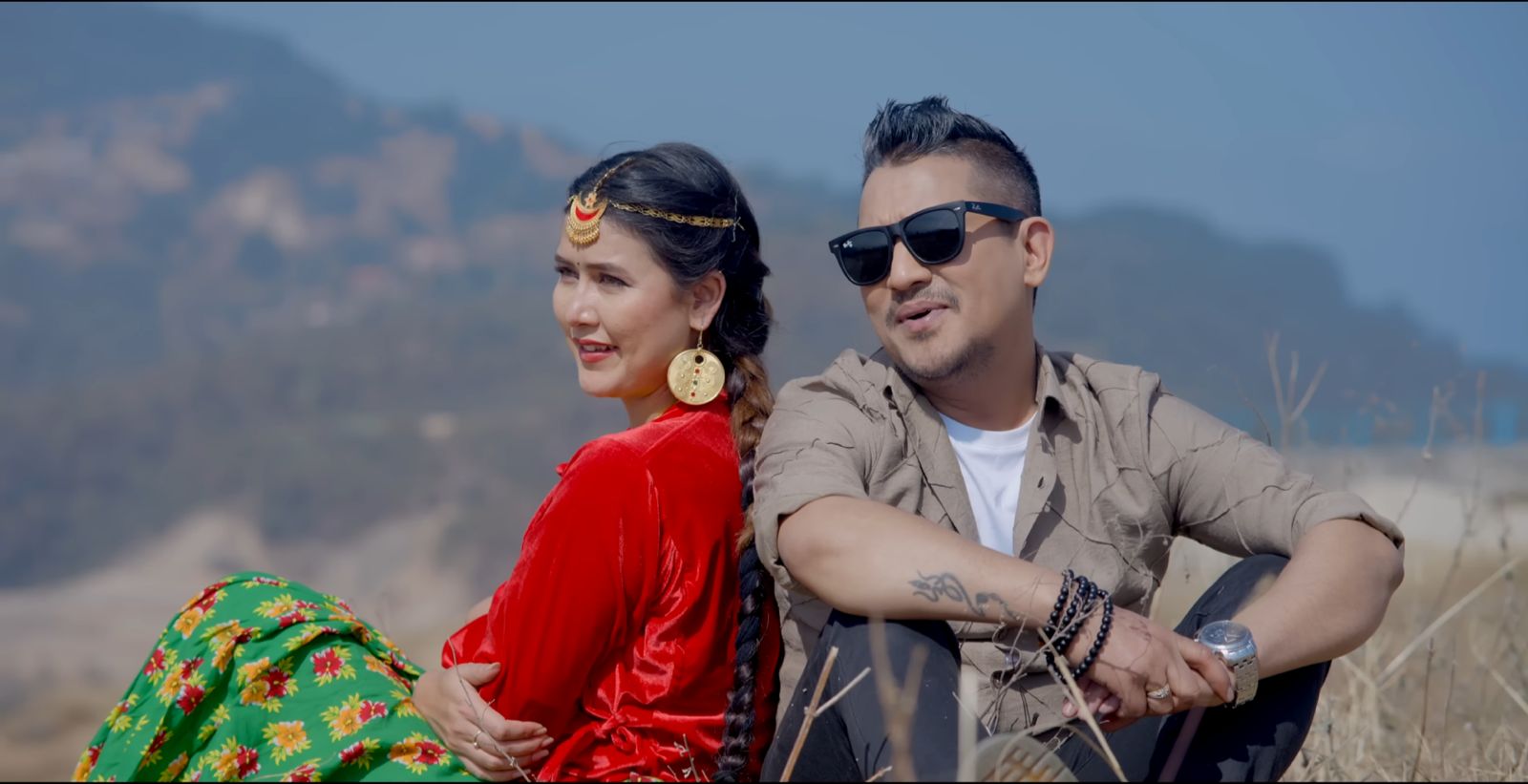 ‘सोल्टिनी’ मा प्रविन र बिनाको रोमान्स ( भिडियो )