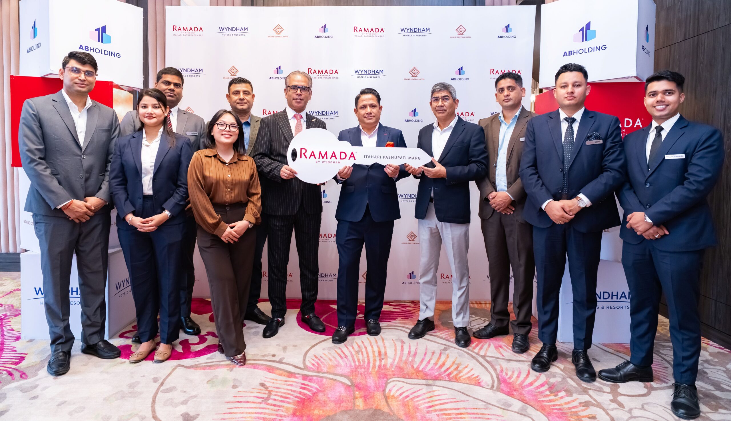 ग्रान्ड सेन्ट्रल होटल द्वारा रमादा बाइ विन्धम इटहरी पशुपति मार्ग सञ्चालनको घोषणा