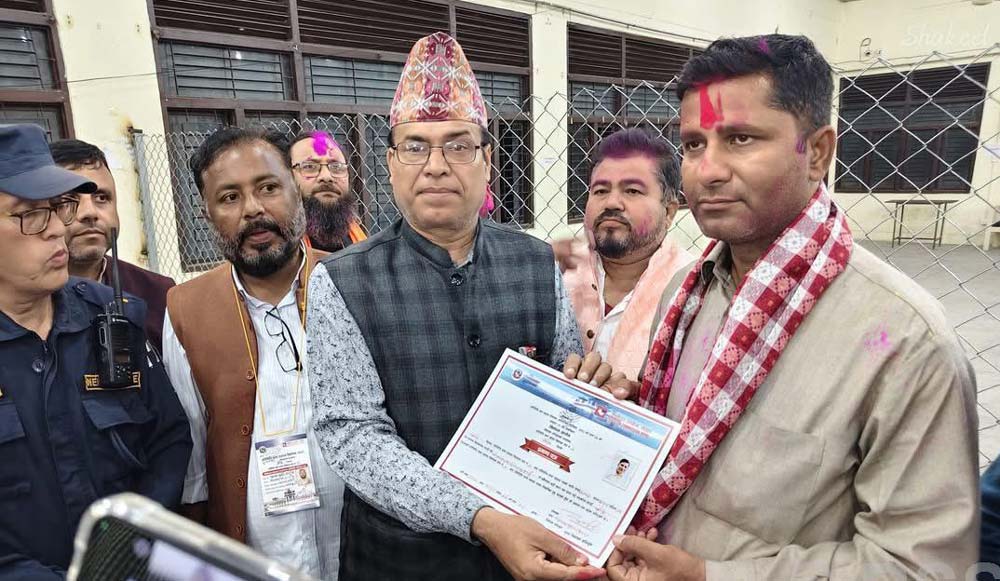 बाँके २ बाट एमालेले खाता खोल्यो, रास्वपाका श्रेष्ठसँग एमालेका राईको मतान्तर ६०३६