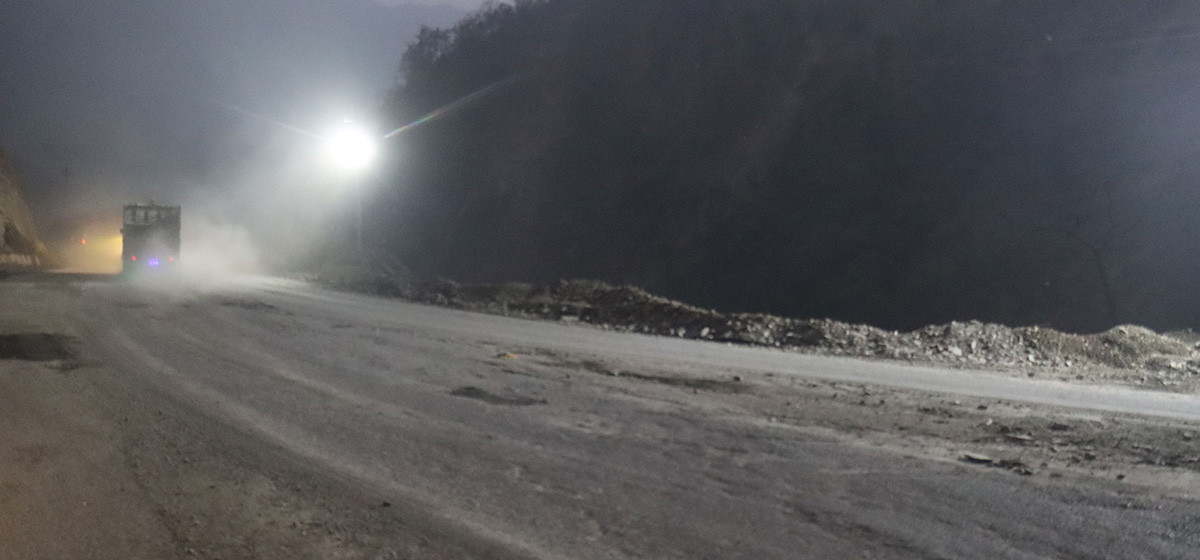 तुइन खोलाको पहिरोमा ‘फ्लड लाइट’ जडान