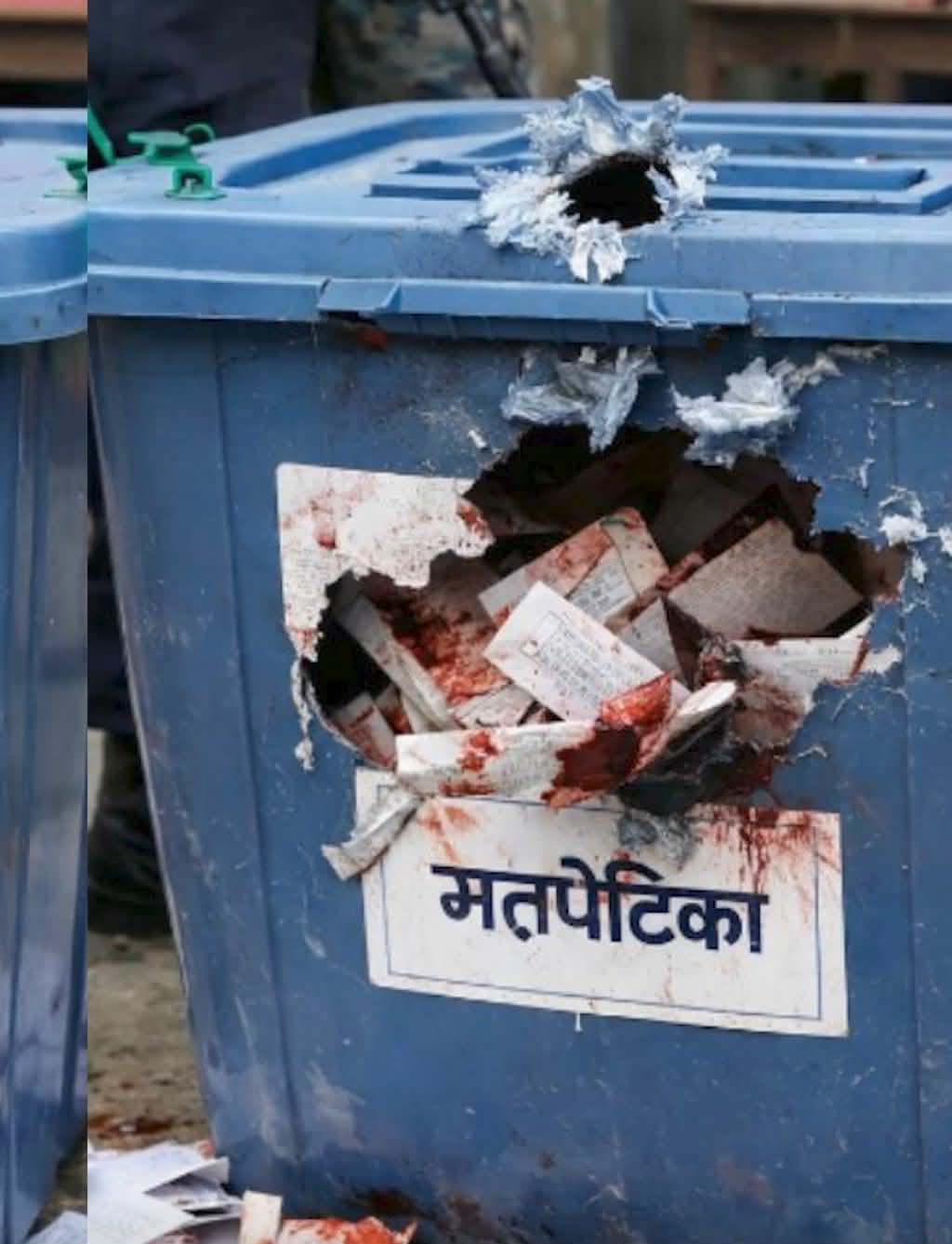 उदयपुरको कटारीमा सुरक्षाकर्मीले बोकेको हतियारबाट गोली चल्दा मतपेटिकामा क्षति
