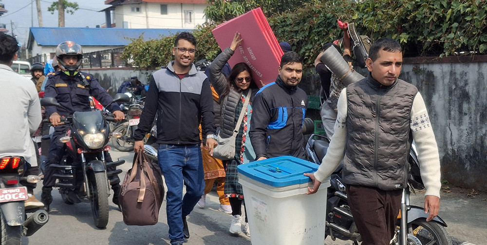 कास्कीका सबै मतदान केन्द्रमा पुग्यो निर्वाचन सामग्री