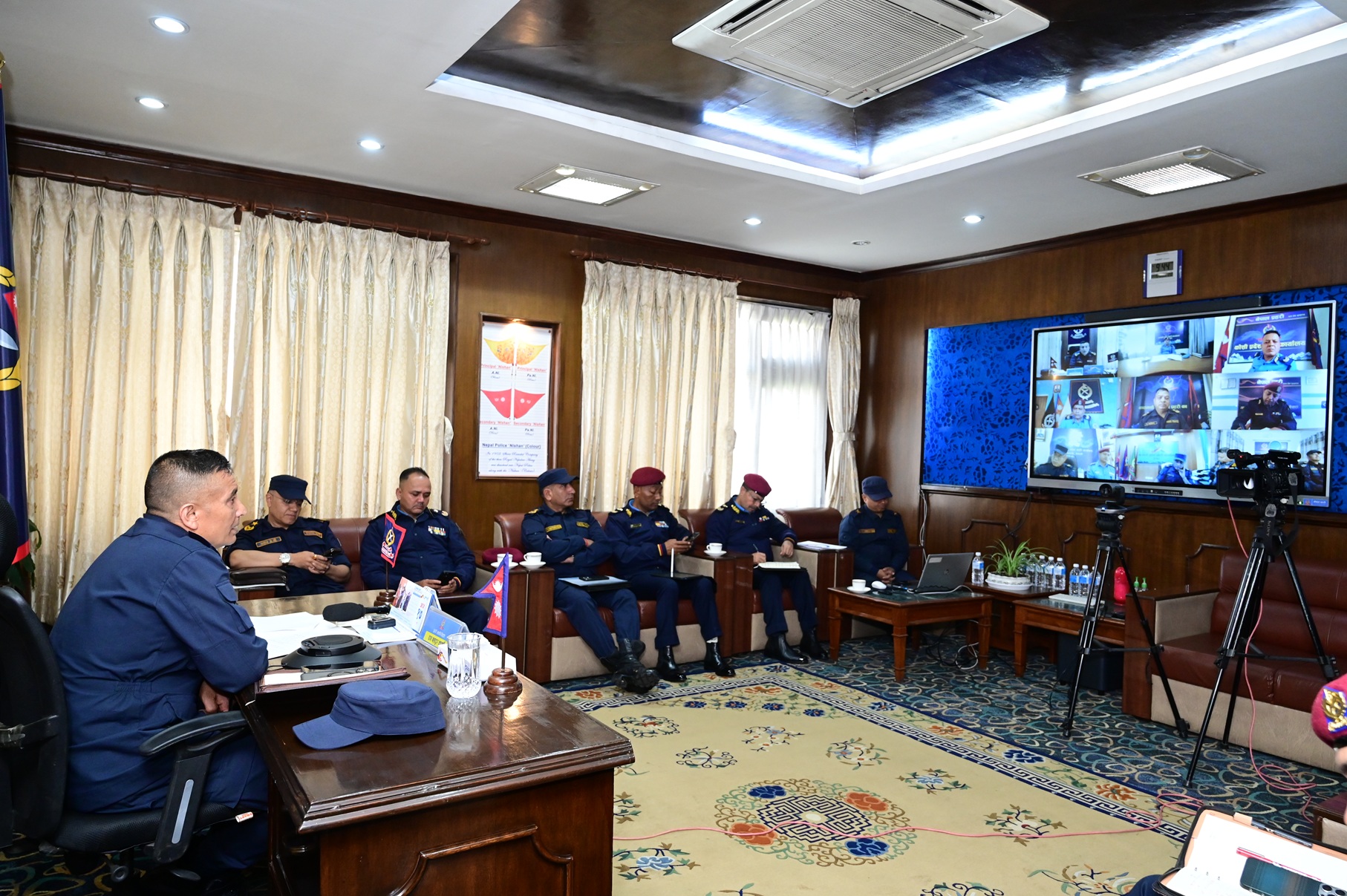 आसन्न निर्वाचनलाई सफलतापूर्वक सम्पन्न गराउन सबै प्रहरी कर्मचारीहरू कटिबद्ध हुन प्रहरी महानिरीक्षक कार्कीको निर्देशन