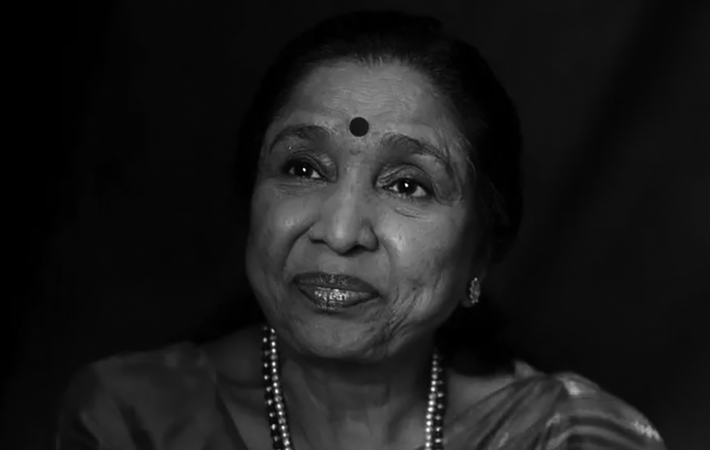 रहिनन् भारतीय महान् गायिका आशा भोसले