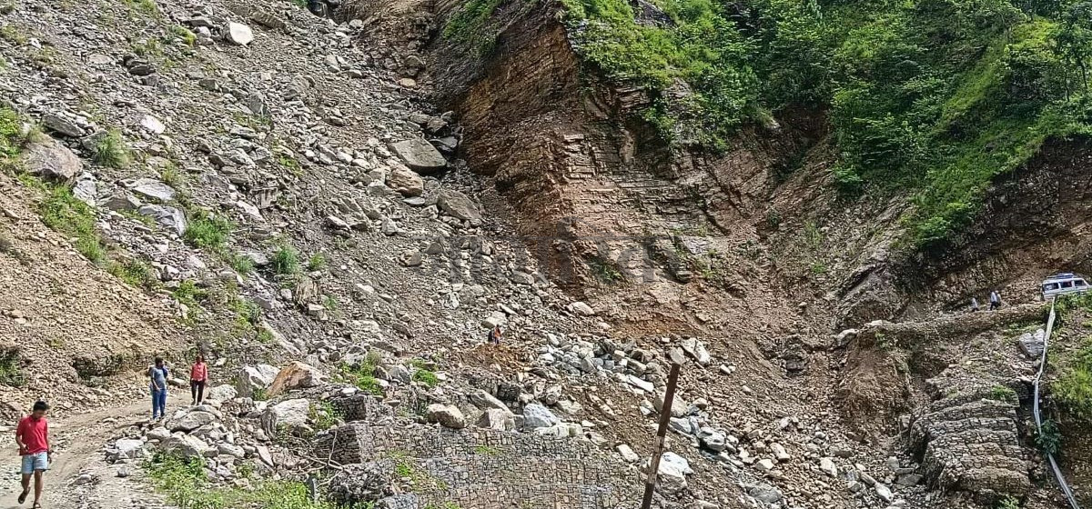 वर्षौंदेखि अलपत्र कर्णाली राजमार्गका १० रुग्ण ठेक्का तोडिए