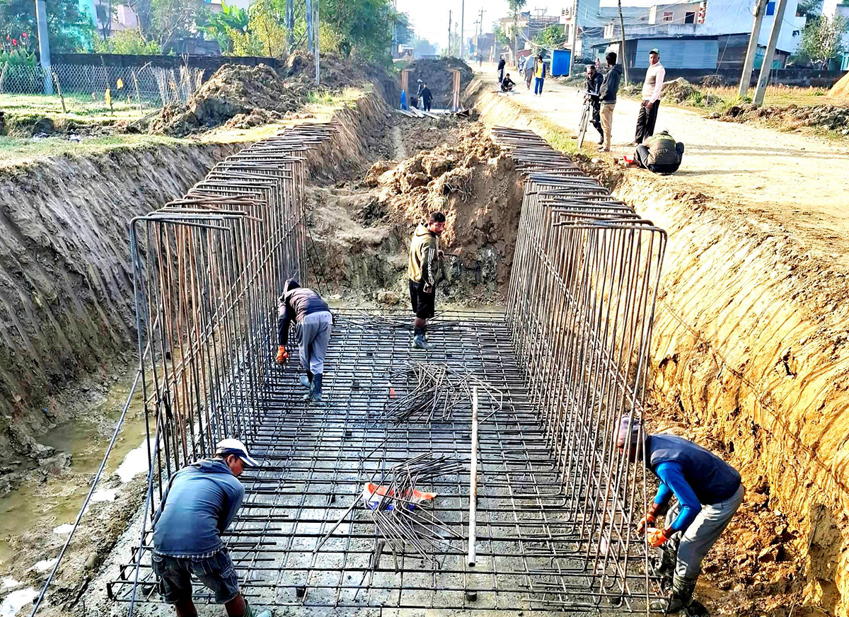 राष्ट्रिय गौरवको सिक्टा सिँचाइ आयोजना : डुडुवा शाखा नहर निर्माणले लियो गति, किसान उत्साहित