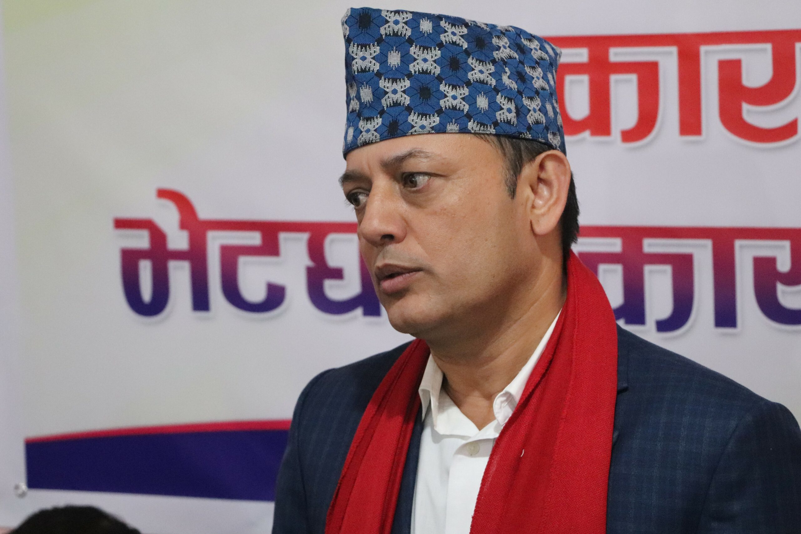 सभामुख डीपी अर्यालको गाडीलाई ट्राफिक प्रहरीले काट्यो  चिट