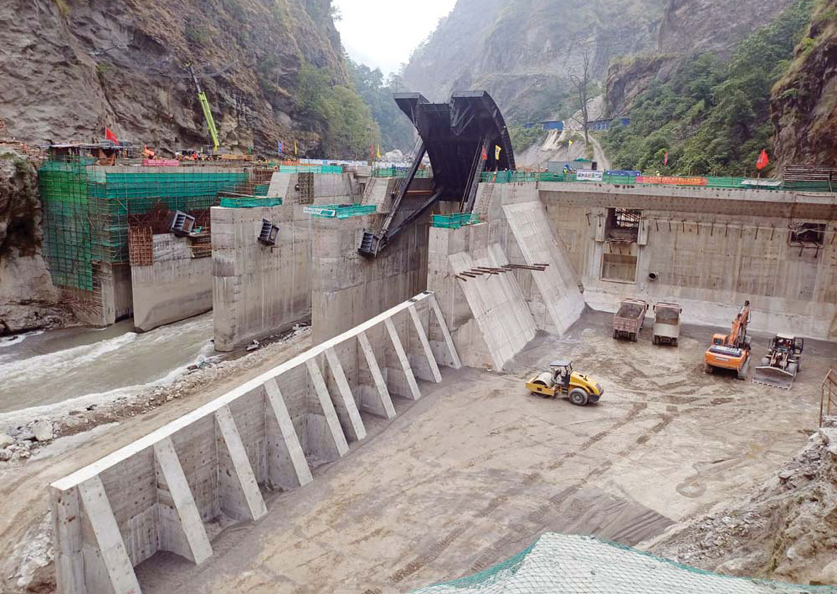 प्रत्यक्ष वैदेशिक लगानीमार्फत निर्माणाधीन २१६ मेगावाट क्षमताको माथिल्लो त्रिशूली–१ जलविद्युत् आयोजनाको ८२ प्रतिशत प्रगति, वेयर गेट परीक्षण सफल