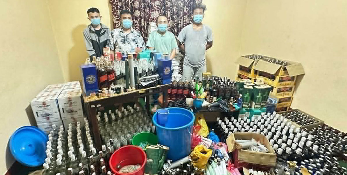 चाँगाथलीमा नक्कली ब्राण्डेड मदिरा कारखाना, सशस्त्र प्रहरीले छापा मारेर पक्राउ परेका चारजना माथि थप अनुसन्धान हुँदै