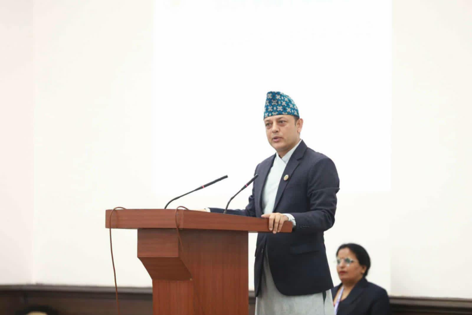 अभिमुखीकरणमै सांसद अनुपस्थित भएपछि सभामुख अर्यालको असन्तुष्टि: मोबाइलभन्दा सिकाइमा ध्यान दिनुस्