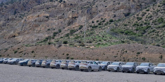 ईभी आयातको नयाँ बाटो बन्दै कोरला, साउनमा भित्रिए सय गाडी