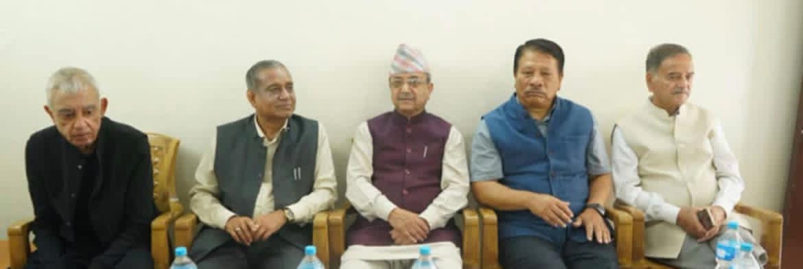 कांग्रेस नेता खड्का समूहको छुट्टै छलफल महाराजगञ्जमा, राष्ट्रिय भेला बोलाउने विषयमा केन्द्रित