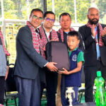एनआईसी एशिया बैंकले दक्षिणकालीस्थित कृष्ण माविका विपन्न विद्यार्थीलाई दियो शैक्षिक सामग्री