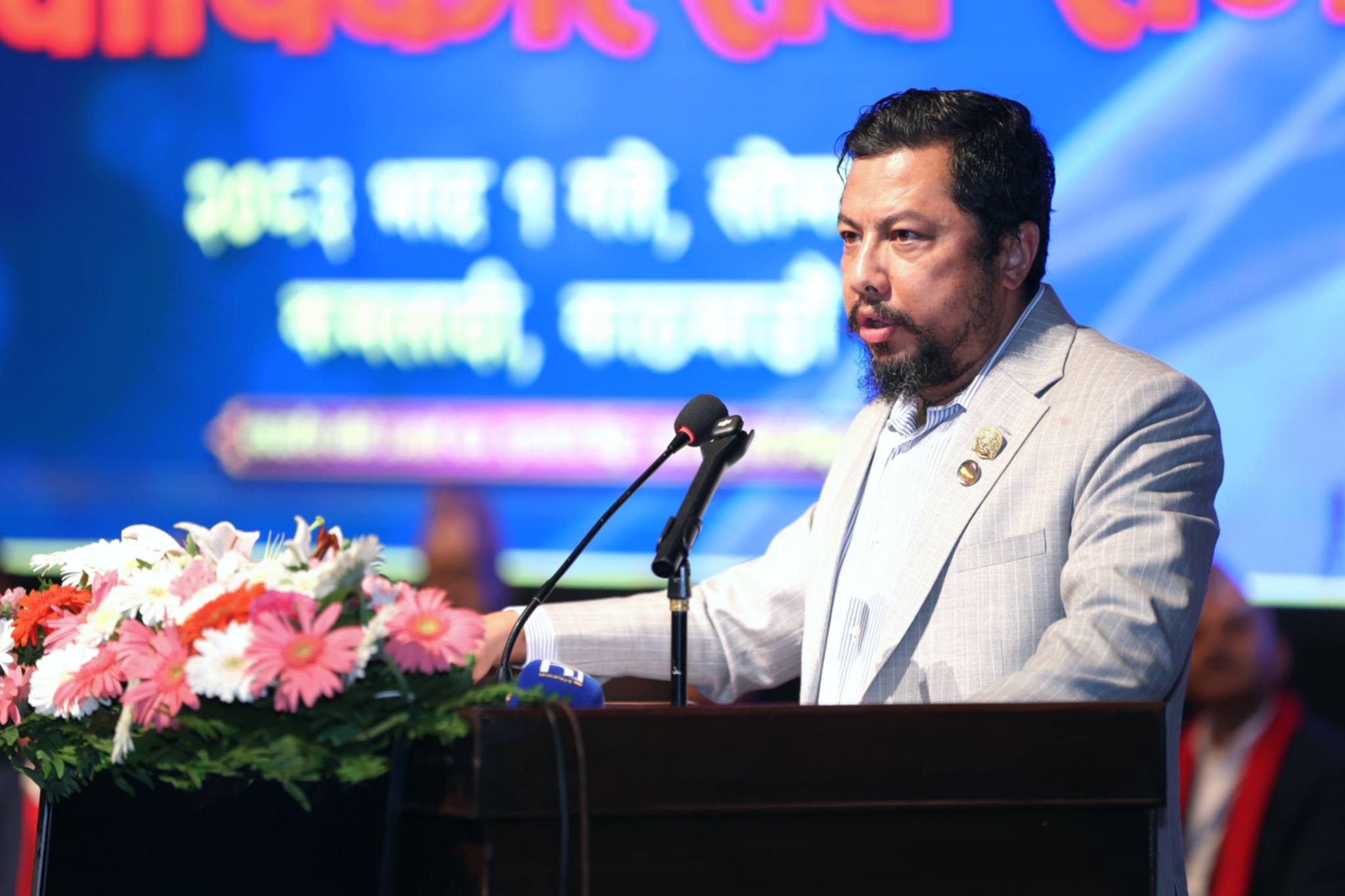 विद्युत् खपत वृद्धि र निर्यात विस्तारलाई प्राथमिकता दिनुपर्छ : मन्त्री श्रेष्ठ