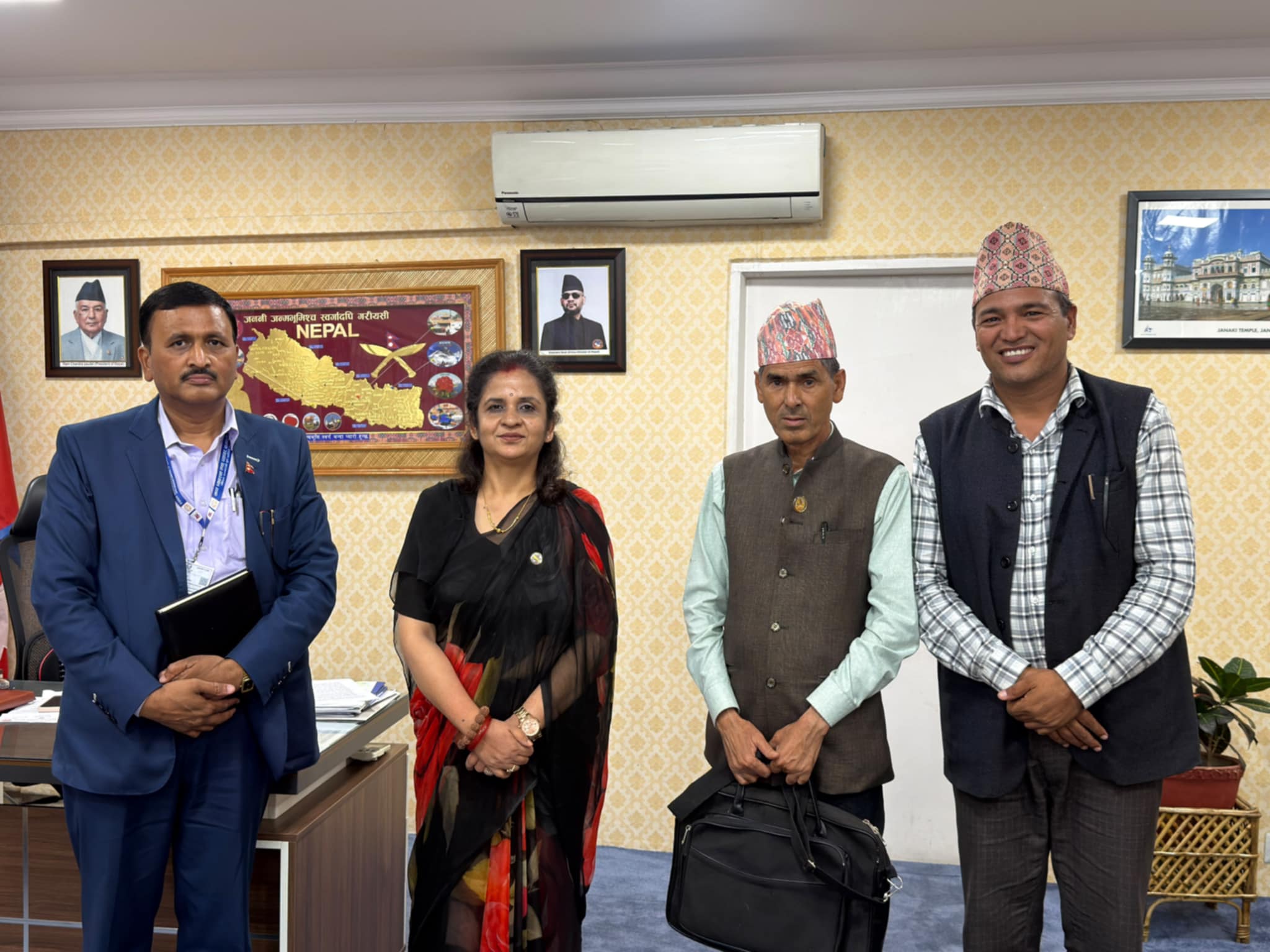 बाजुराको खाद्यान्न संकट समाधान गर्न मन्त्री यादवको निर्देशन, १२ महिना आपूर्ति सुनिश्चित गरिने