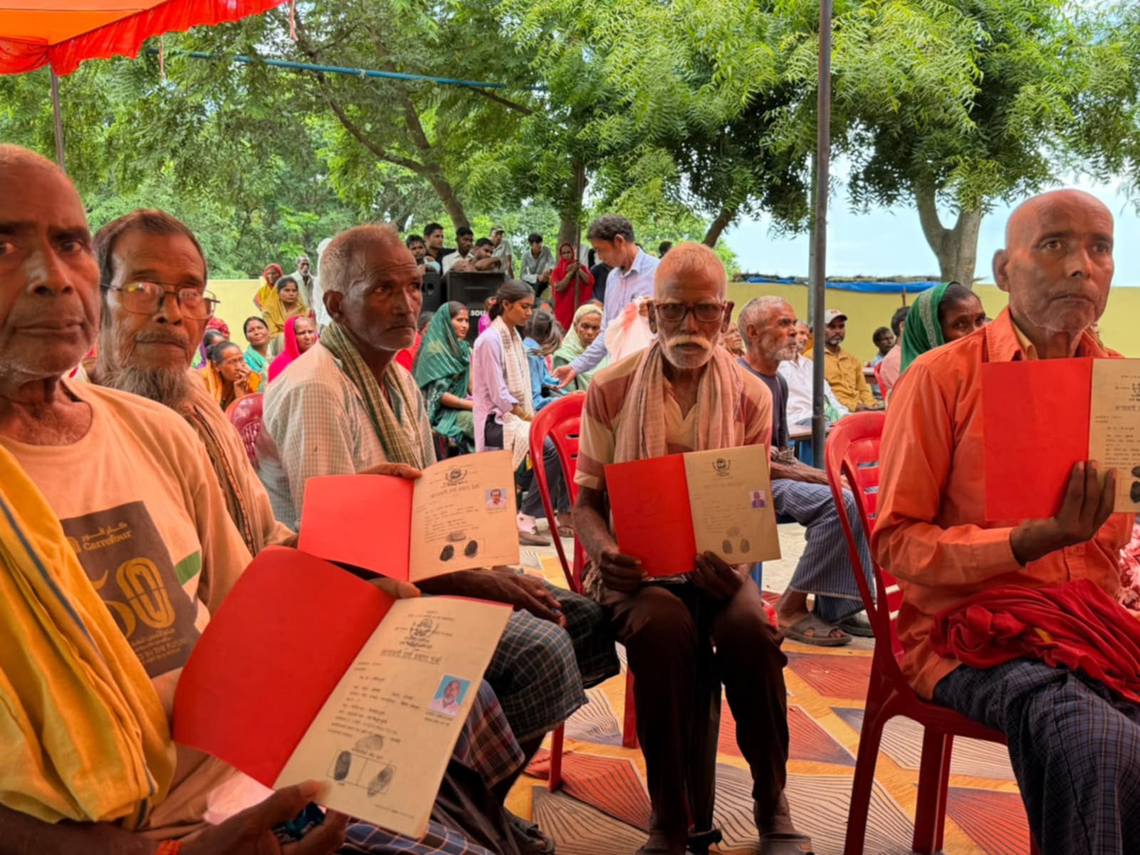५८ वर्षपछि रोहिणीका स्ववासीले पाए लालपुर्जा, २७१ परिवार बने जग्गाधनी