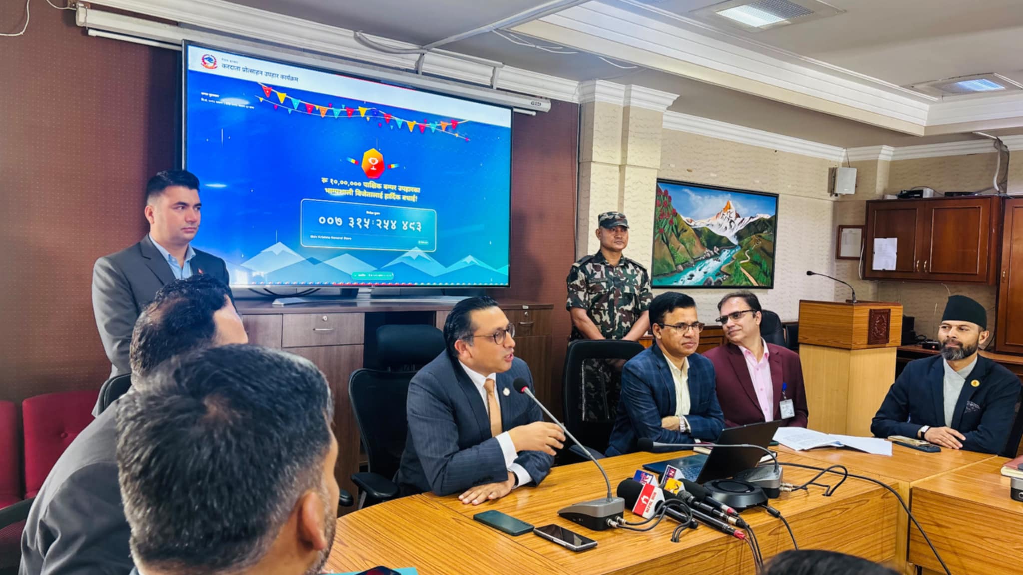 करदाता प्रोत्साहन उपहार कार्यक्रमको पहिलो लकी ड्र सार्वजनिक, २५० रुपैयाँको खरिदमा १० लाखको बम्पर पुरस्कार
