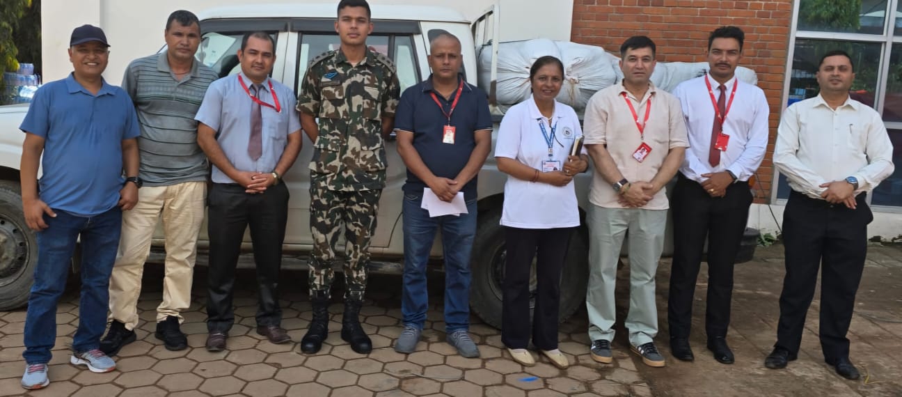 प्रभु बैंकद्वारा रसुवा बाढीपीडितका लागि प्रत्यक्ष राहत सामग्री वितरण