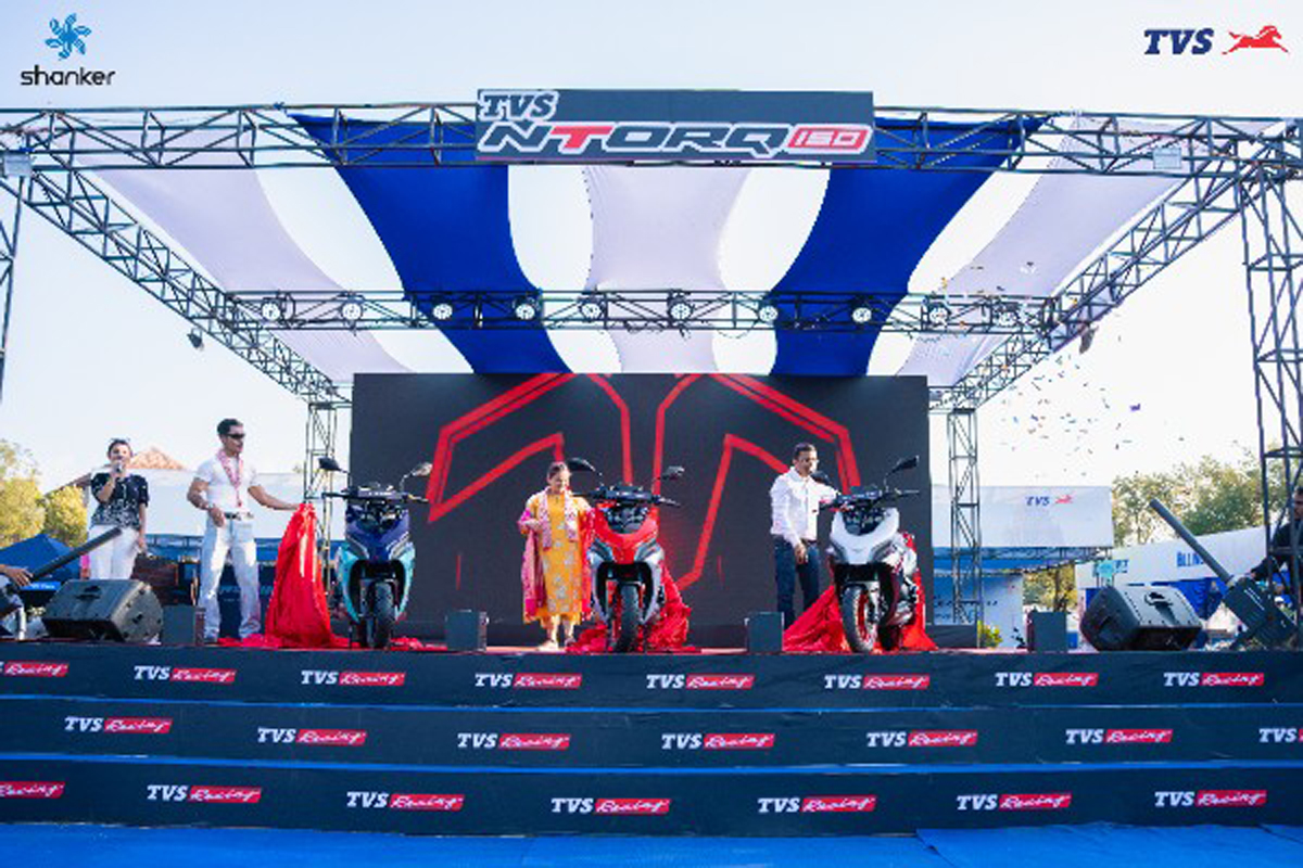 TVS को ‘अचम्मैको महा एक्सचेन्ज’ मेला सुरु, NTORQ 150 र नयाँ Apache RTR 200 4V को भव्य अनावरण