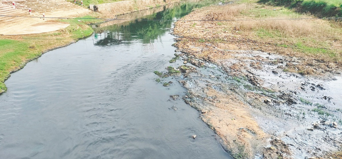 सिर्सिया खोला प्रदूषण रोक्न उद्योगीलाई मन्त्री यादवको ७ दिने अल्टिमेटम