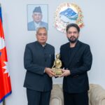 नेपाल–भारत सम्बन्ध प्रगाढ, प्रधानमन्त्रीसंग भारतीय राजदूत श्रीवास्तव बिदाइ भेट