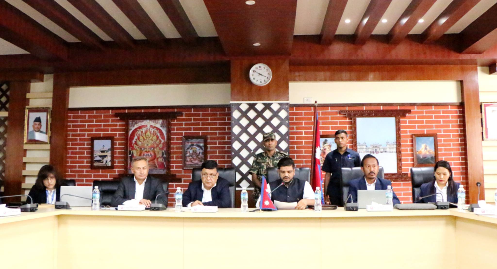 बाढी प्रभावित क्षेत्रमा रोजगार र पुनर्निर्माणका लागि अन्तर्राष्ट्रिय साझेदारसँग छलफल