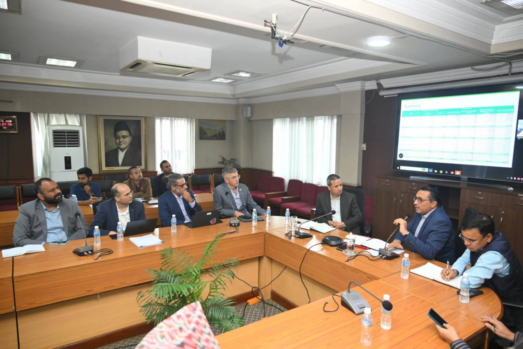 रसुवा बाढीको क्षति मूल्यांकन यथार्थपरक बनाउन अर्थमन्त्री डा. वाग्लेको निर्देशन